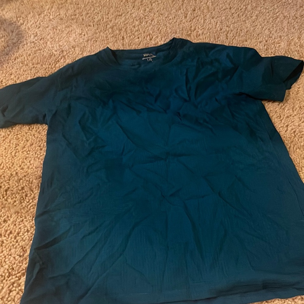 Mountain hard wear tech shirt